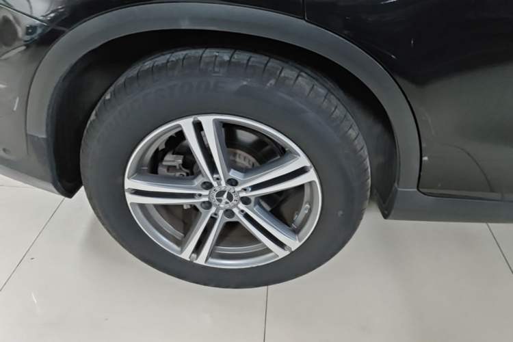 Used Mercedes-Benz GLC 2020 GLC 260 L 4MATIC Luxury Model Right Rear Wheel Hub