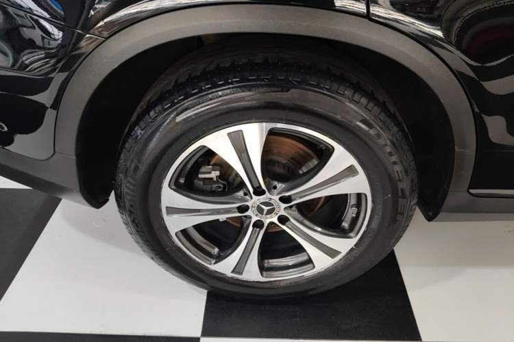 Used Mercedes-Benz GLC 2020 Facelifted GLC 260 L 4MATIC Dynamic Edition Right Rear Wheel Hub
