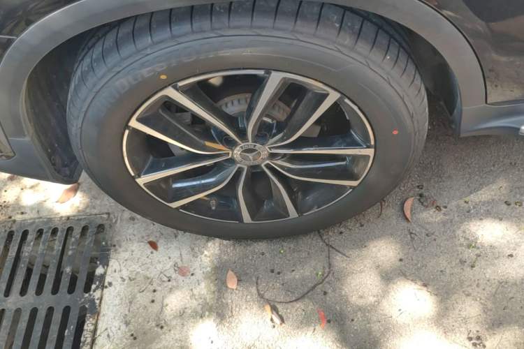 Used Mercedes-Benz GLC 2020 Facelift GLC 300 L 4MATIC Dynamic Edition Right Rear Wheel Hub