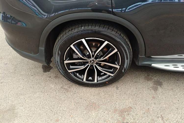 Used Mercedes-Benz GLC 2020 Facelift GLC 300 L 4MATIC Dynamic Edition Right Rear Wheel Hub