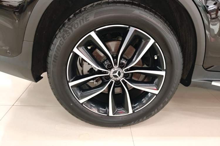 Used Mercedes-Benz GLC 2020 Facelift GLC 260 L 4MATIC Luxury Edition Right Rear Wheel Hub