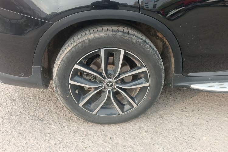 Used Mercedes-Benz GLC 2020 Facelift GLC 300 L 4MATIC Dynamic Edition Right Rear Wheel Hub