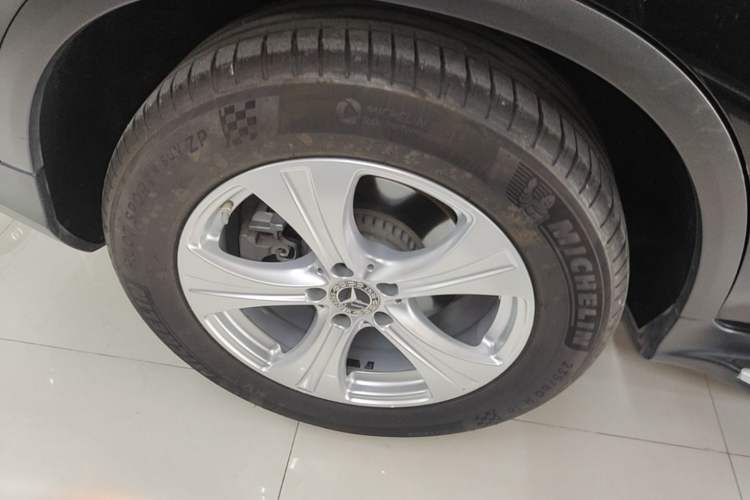 Used Mercedes-Benz GLC 2020 GLC 260 L 4MATIC Dynamic Model Right Rear Wheel Hub