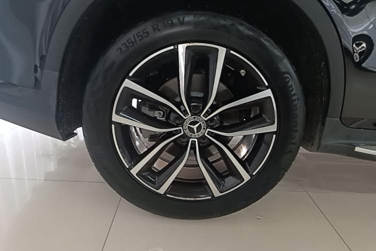 Used Mercedes-Benz GLC 2020 Facelift GLC 300 L 4MATIC Dynamic Edition Right Rear Wheel Hub