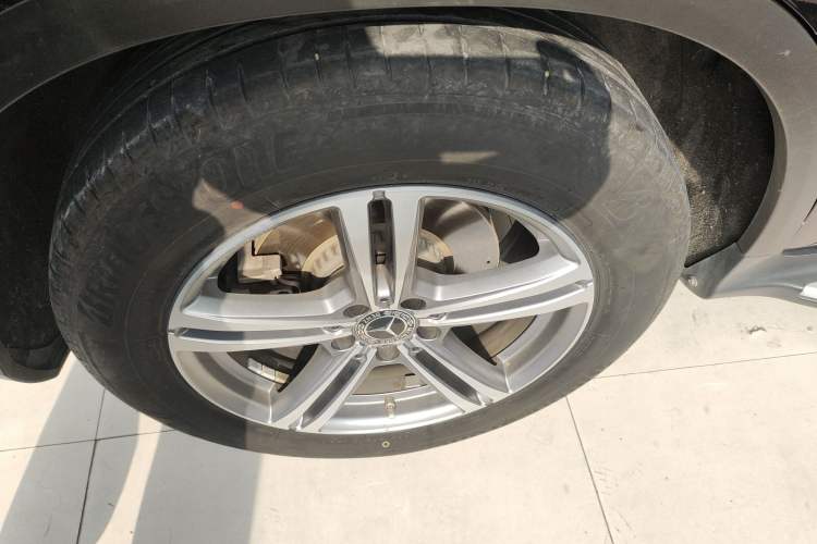 Used Mercedes-Benz GLC 2020 GLC 260 L 4MATIC Luxury Model Right Rear Wheel Hub