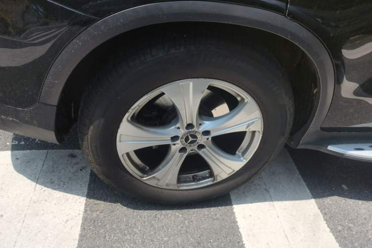Used Mercedes-Benz GLC 2020 GLC 260 L 4MATIC Dynamic Model Right Rear Wheel Hub