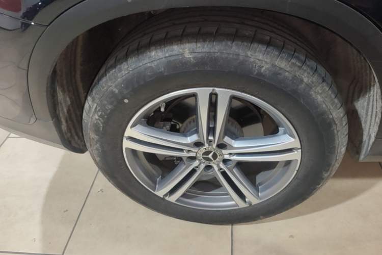 Used Mercedes-Benz GLC 2020 Facelifted GLC 260 L 4MATIC Dynamic Edition Right Rear Wheel Hub