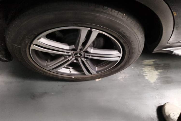 Used Mercedes-Benz GLC 2020 GLC 260 L 4MATIC Luxury Model Right Rear Wheel Hub