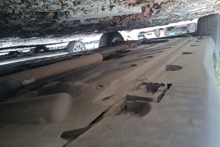 Used Mercedes-Benz GLC 2020 GLC 260 L 4MATIC Luxury Model Right Side Sill
