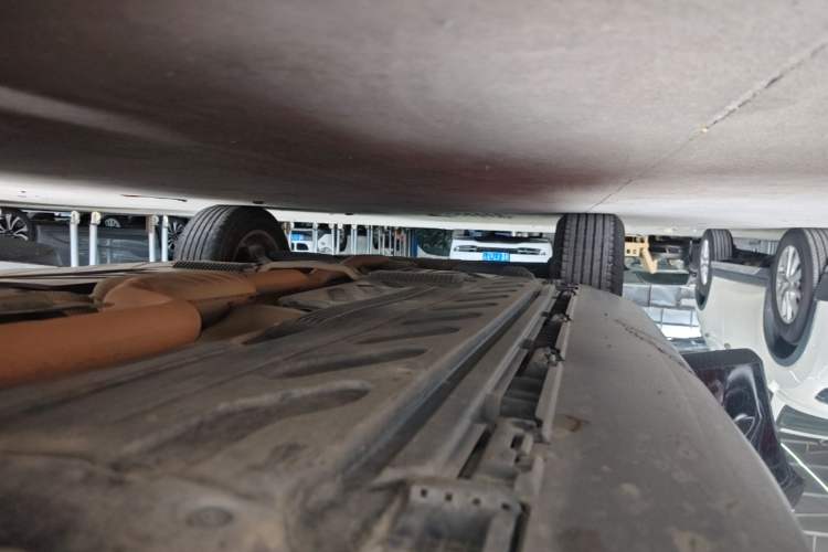Used Mercedes-Benz GLC 2020 GLC 260 L 4MATIC Dynamic Model Right Side Sill