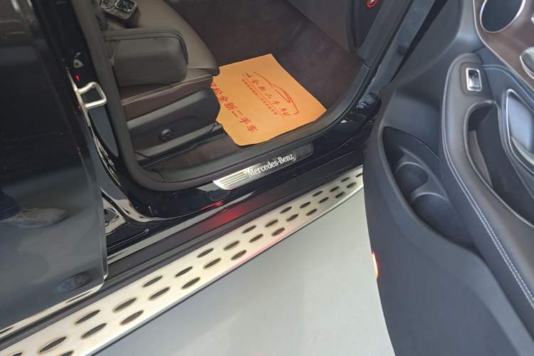 Used Mercedes-Benz GLC 2020 Facelift GLC 300 L 4MATIC Dynamic Edition Right Side Sill