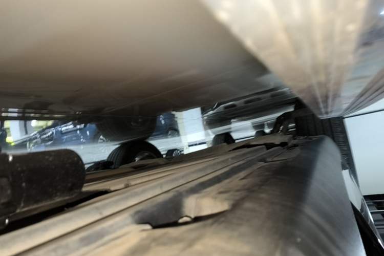 Used Mercedes-Benz GLC 2020 GLC 260 L 4MATIC Luxury Model Right Side Sill