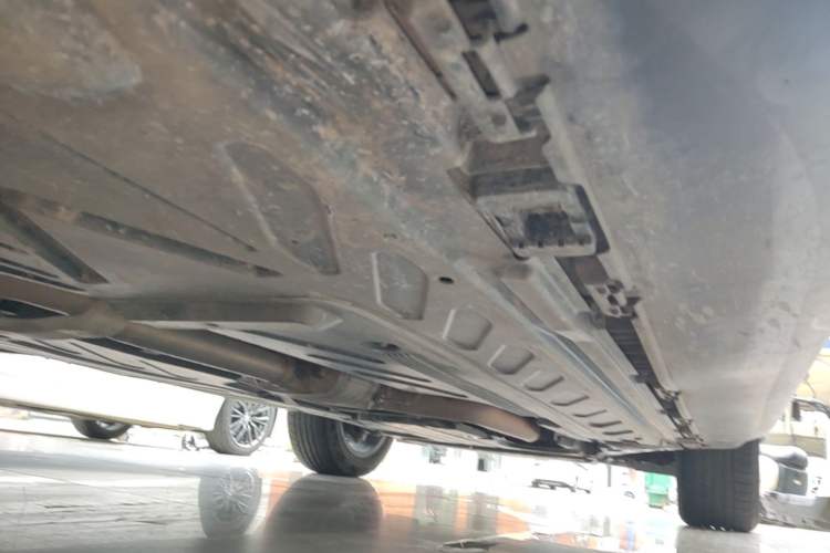 Used Mercedes-Benz GLC 2020 Facelift GLC 260 L 4MATIC Luxury Edition Right Side Sill