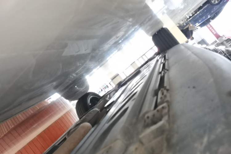 Used Mercedes-Benz GLC 2020 GLC 300 L 4MATIC Dynamic Edition Right Side Sill