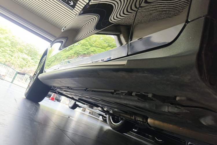 Used Mercedes-Benz GLC 2020 Facelift GLC 300 L 4MATIC Dynamic Edition Right Side Sill