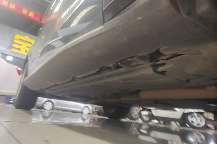 Used Mercedes-Benz GLC 2020 GLC 260 L 4MATIC Dynamic Model Right Side Sill