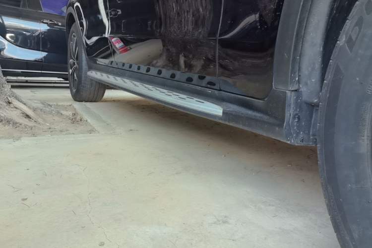 Used Mercedes-Benz GLC 2020 Facelift GLC 300 L 4MATIC Dynamic Edition Right Side Sill