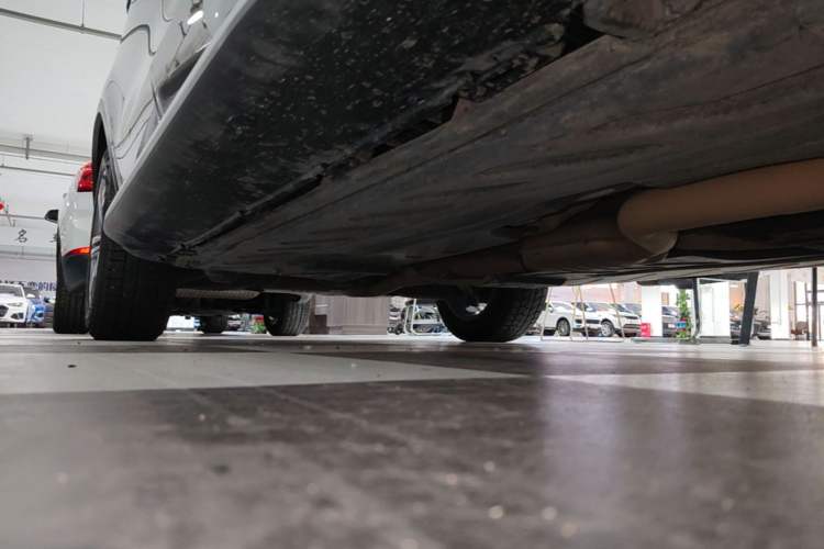 Used Mercedes-Benz GLC 2020 GLC 260 L 4MATIC Luxury Model Right Side Sill