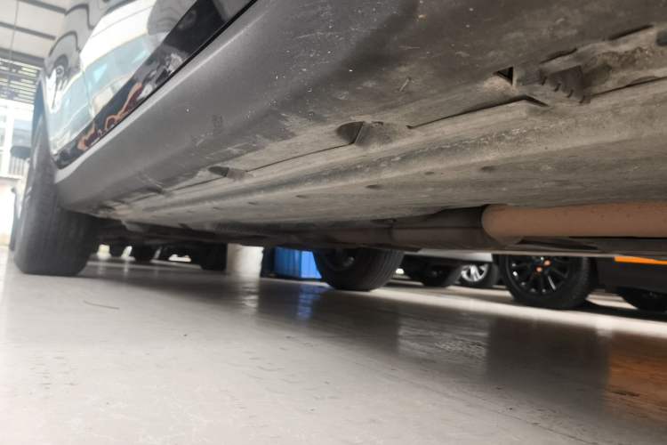 Used Mercedes-Benz GLC 2020 GLC 260 L 4MATIC Luxury Model Right Side Sill