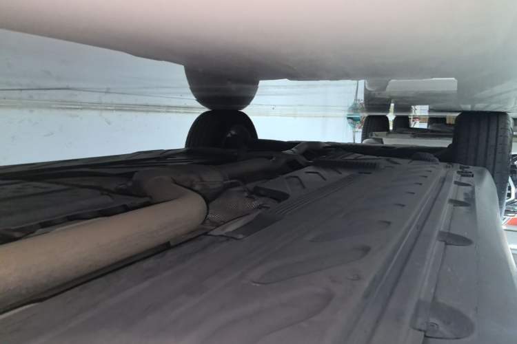 Used Mercedes-Benz GLC 2020 Facelift GLC 260 L 4MATIC Luxury Edition Right Side Sill