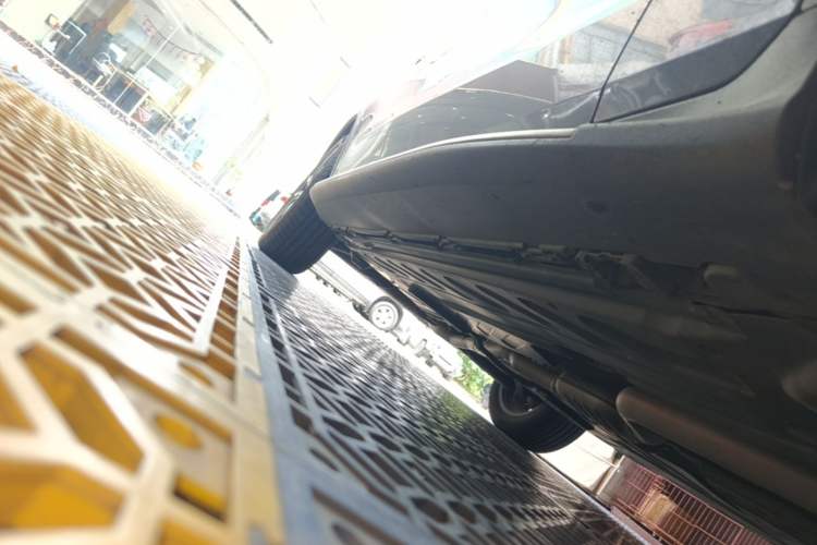 Used Mercedes-Benz GLC 2020 GLC 300 L 4MATIC Dynamic Edition Right Side Sill