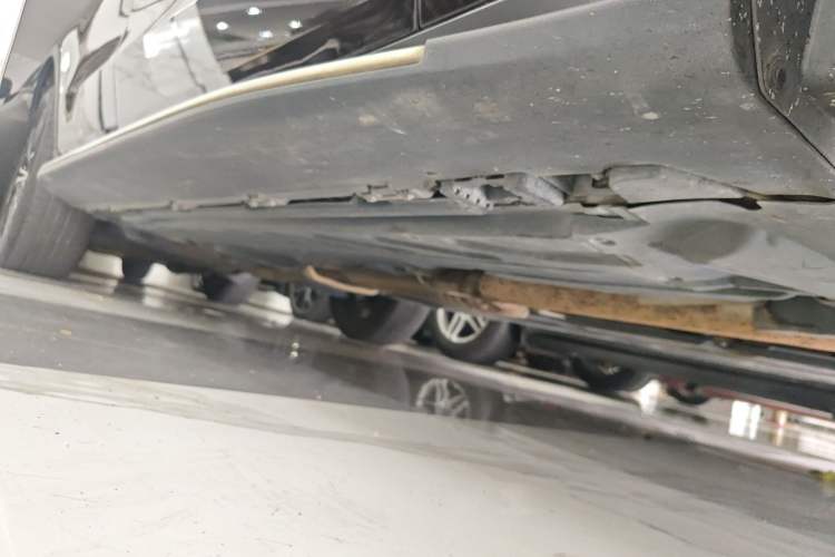 Used Mercedes-Benz GLC 2020 Facelift GLC 300 L 4MATIC Dynamic Edition Right Side Sill