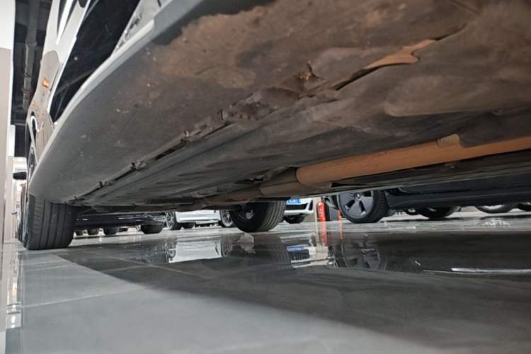 Used Mercedes-Benz GLC 2020 GLC 300 L 4MATIC Dynamic Edition Right Side Sill