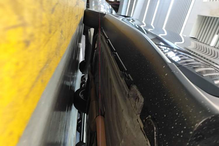 Used Mercedes-Benz GLC 2020 GLC 260 L 4MATIC Luxury Model Right Side Sill
