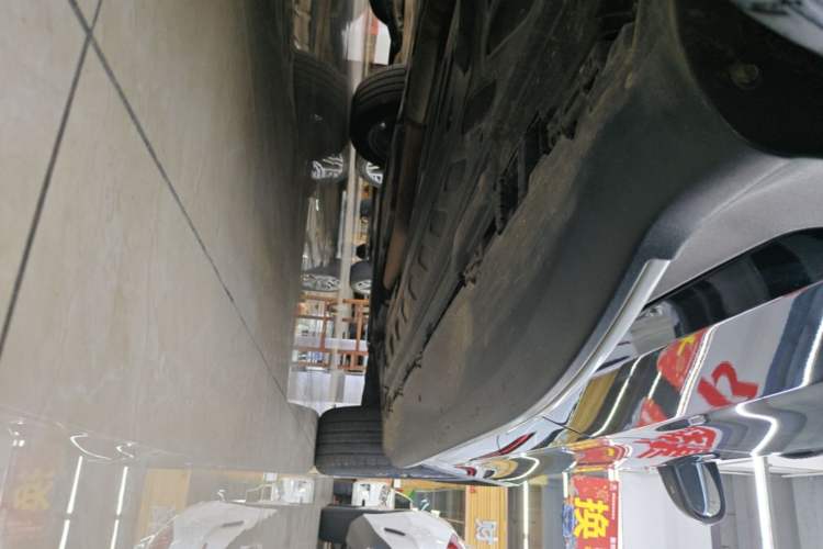 Used Mercedes-Benz GLC 2020 GLC 300 L 4MATIC Dynamic Edition Right Side Sill