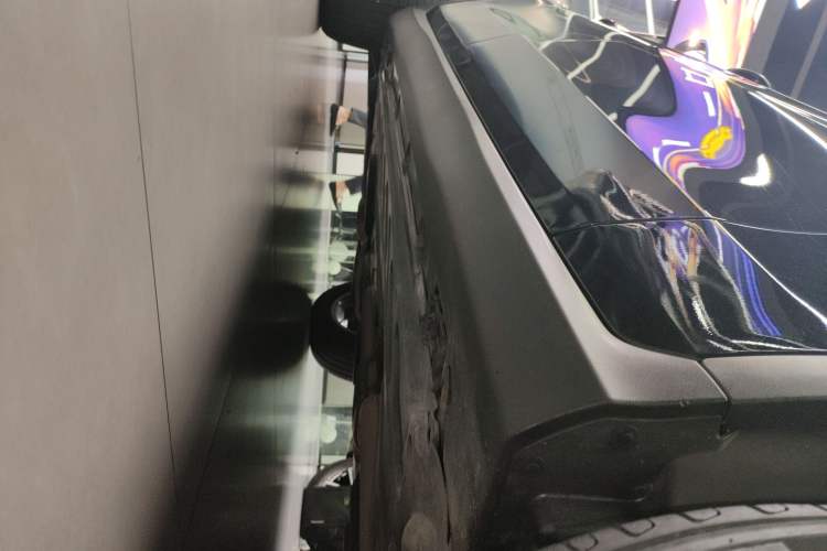 Used Mercedes-Benz GLC 2020 Facelifted GLC 260 L 4MATIC Dynamic Edition Right Side Sill
