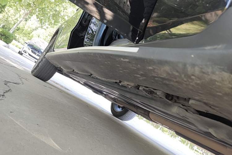 Used Mercedes-Benz GLC 2020 Facelifted GLC 260 L 4MATIC Dynamic Edition Right Side Sill