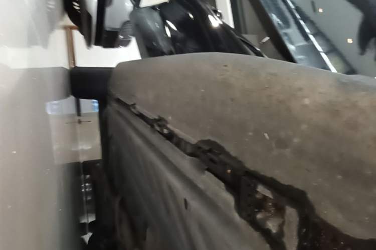 Used Mercedes-Benz GLC 2020 GLC 300 L 4MATIC Dynamic Edition Right Side Sill