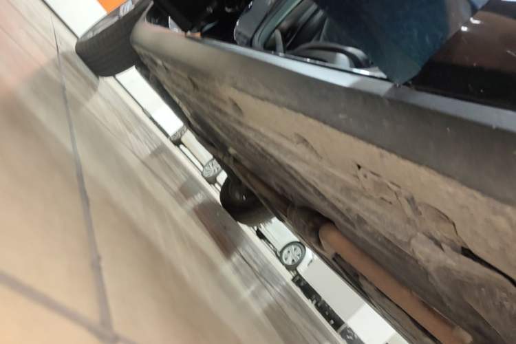 Used Mercedes-Benz GLC 2020 Facelifted GLC 260 L 4MATIC Dynamic Edition Right Side Sill