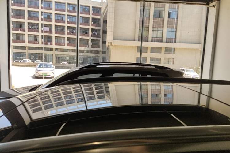Used Mercedes-Benz GLC 2020 GLC 260 L 4MATIC Luxury Model Roof