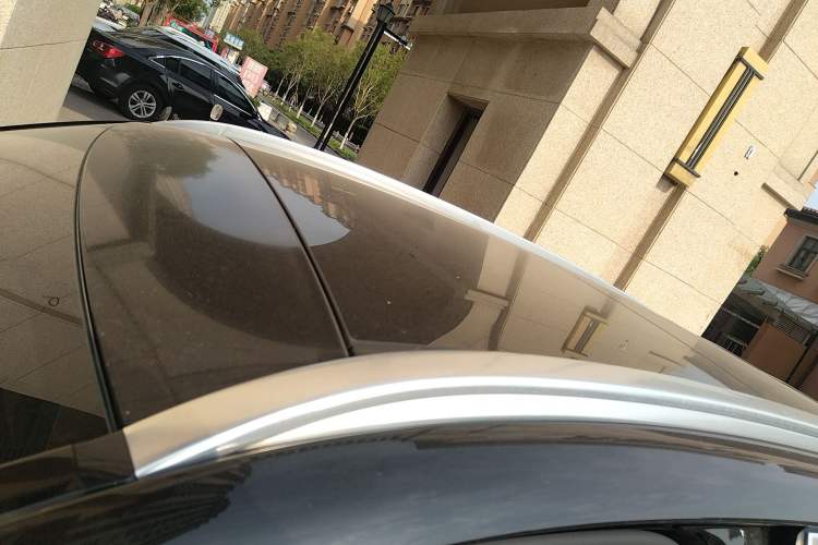 Used Mercedes-Benz GLC 2020 GLC 260 L 4MATIC Luxury Model Roof