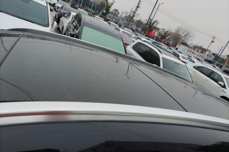 Used Mercedes-Benz GLC 2020 GLC 260 L 4MATIC Dynamic Model Roof