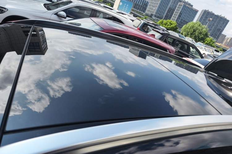 Used Mercedes-Benz GLC 2020 Facelifted GLC 300 L 4MATIC Luxury Edition Roof