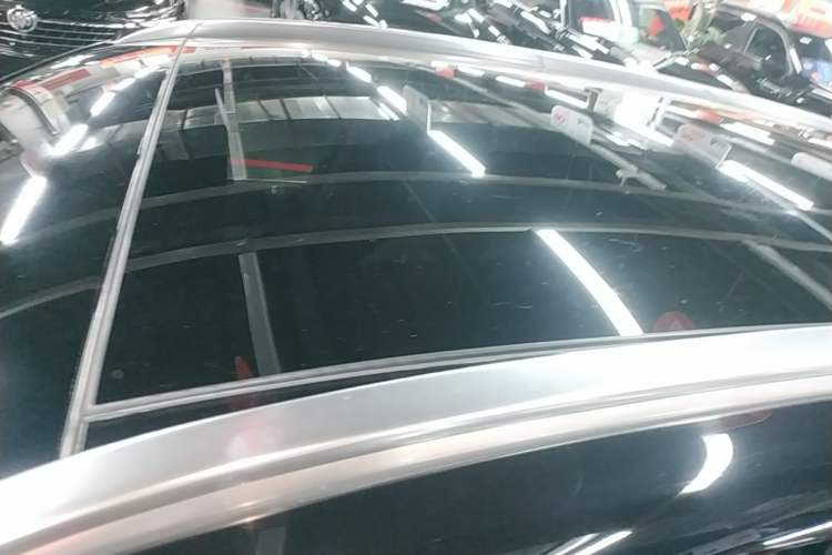 Used Mercedes-Benz GLC 2020 Facelifted GLC 260 L 4MATIC Dynamic Edition Roof