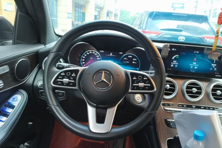 Used Mercedes-Benz GLC 2020 Facelift GLC 300 L 4MATIC Dynamic Edition Steering Wheel