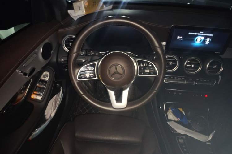 Used Mercedes-Benz GLC 2020 Facelifted GLC 260 L 4MATIC Dynamic Edition Steering Wheel
