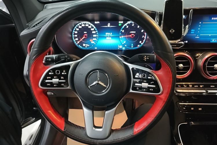 Used Mercedes-Benz GLC 2020 GLC 260 L 4MATIC Luxury Model Steering Wheel