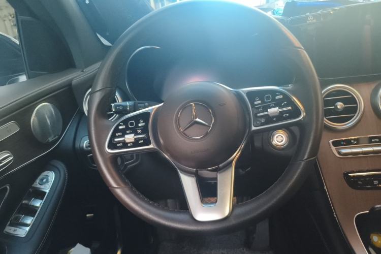 Used Mercedes-Benz GLC 2020 GLC 300 L 4MATIC Luxury Model Steering Wheel