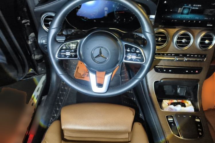 Used Mercedes-Benz GLC 2020 GLC 300 L 4MATIC Dynamic Edition Steering Wheel
