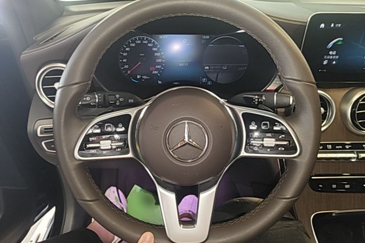 Used Mercedes-Benz GLC 2020 Facelift GLC 300 L 4MATIC Dynamic Edition Steering Wheel