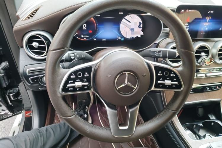 Used Mercedes-Benz GLC 2020 Facelift GLC 300 L 4MATIC Dynamic Edition Steering Wheel