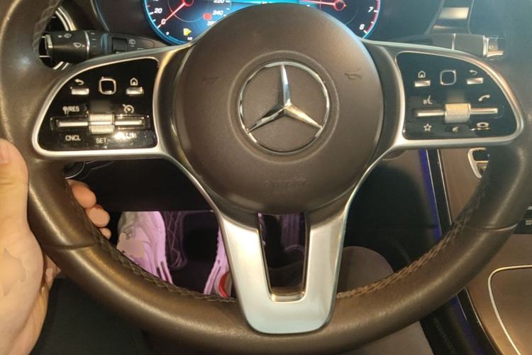 Used Mercedes-Benz GLC 2020 GLC 260 L 4MATIC Luxury Model Steering Wheel