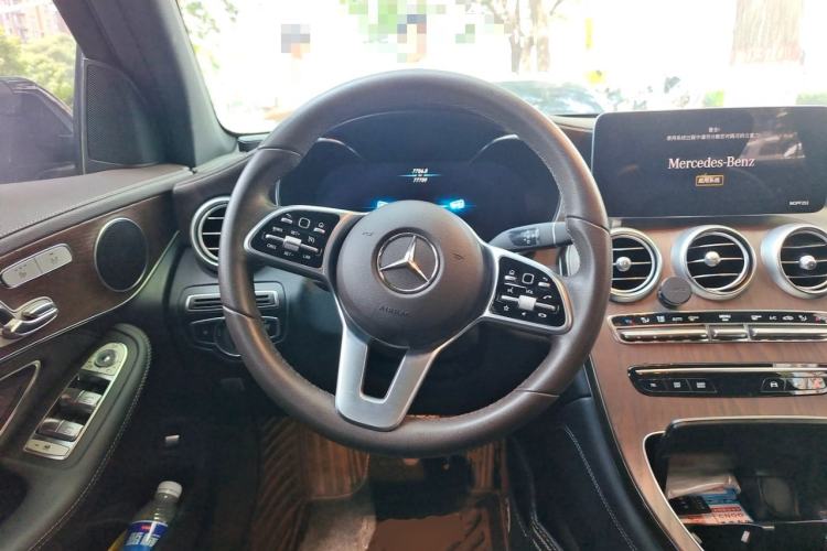 Used Mercedes-Benz GLC 2020 Facelift GLC 300 L 4MATIC Dynamic Edition Steering Wheel