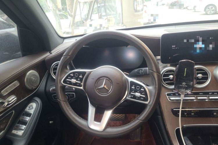 Used Mercedes-Benz GLC 2020 GLC 300 L 4MATIC Dynamic Edition Steering Wheel