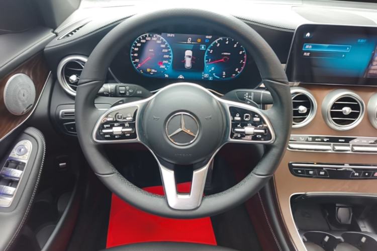 Used Mercedes-Benz GLC 2020 GLC 300 L 4MATIC Dynamic Edition Steering Wheel