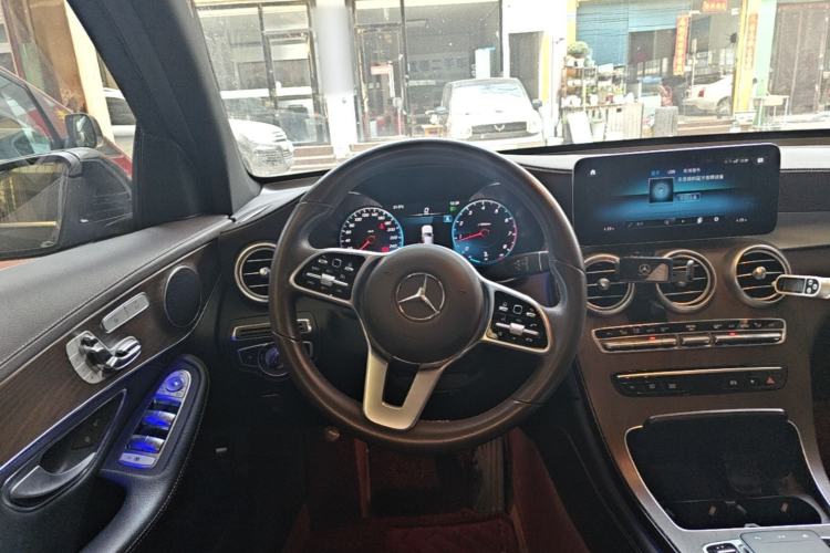 Used Mercedes-Benz GLC 2020 Facelift GLC 300 L 4MATIC Dynamic Edition Steering Wheel